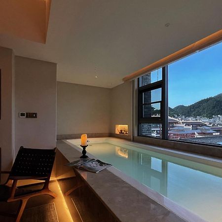 Phoenix Hall House Hotel Fenghuang Exterior photo