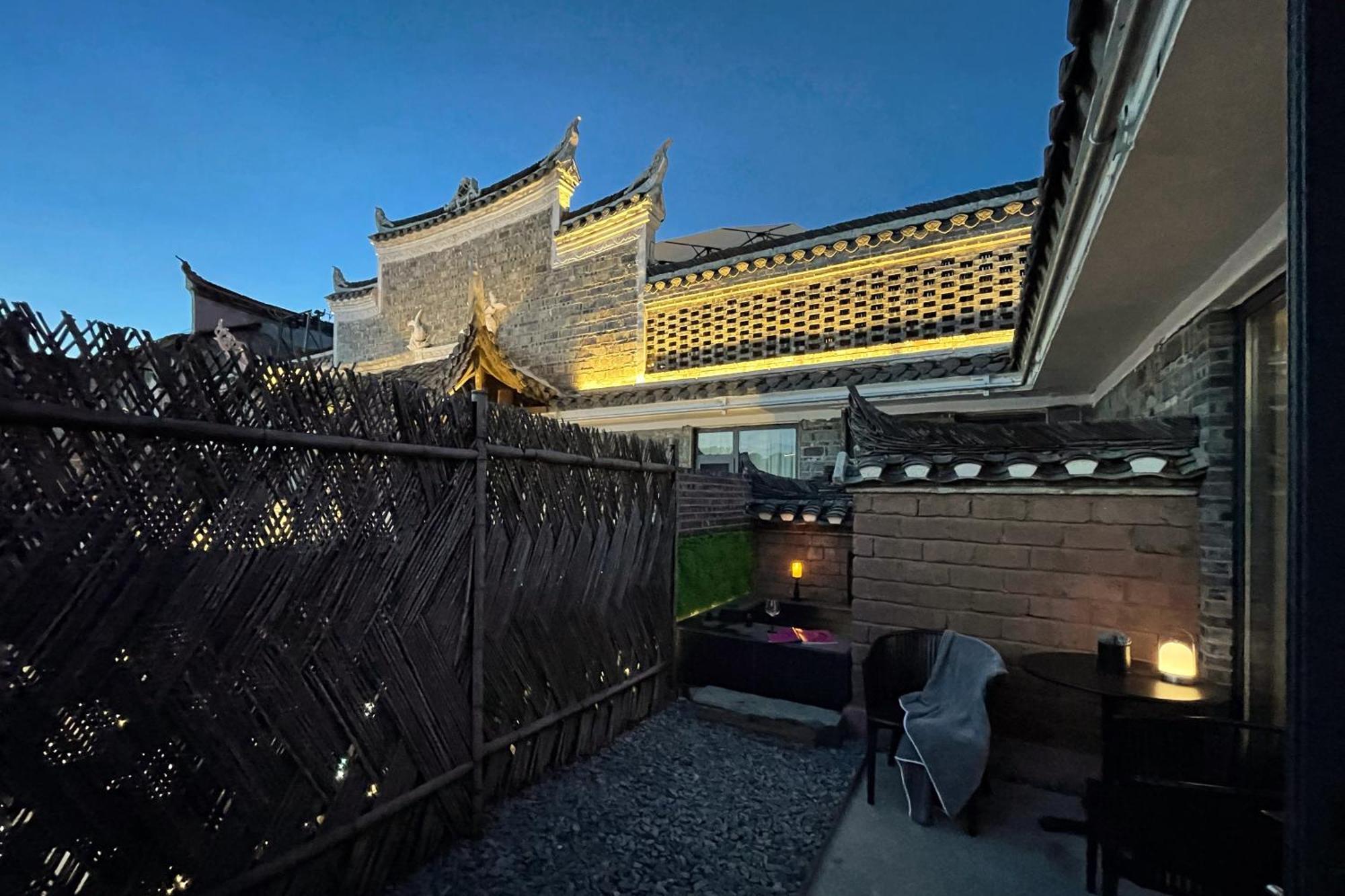 Phoenix Hall House Hotel Fenghuang Exterior photo