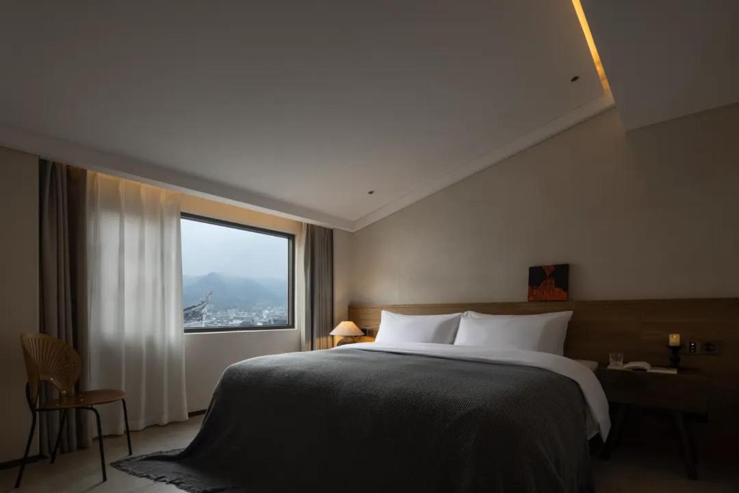 Phoenix Hall House Hotel Fenghuang Exterior photo